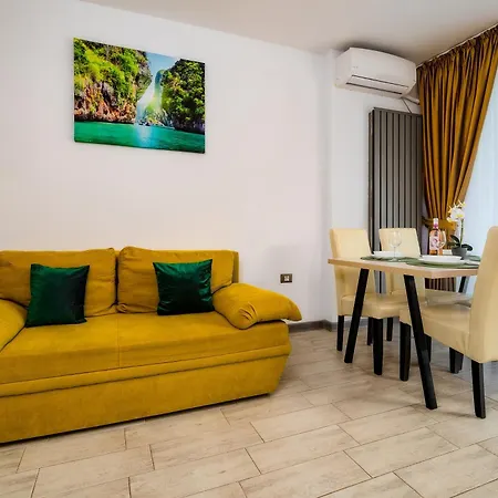 Andreas - Pool & Apartament Năvodari