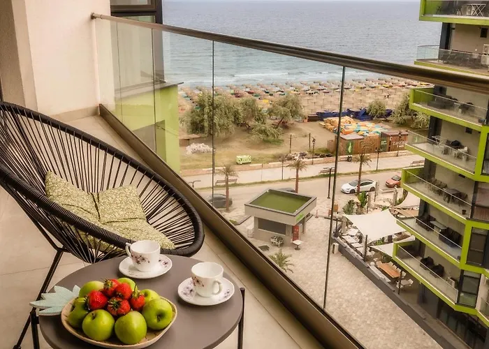 Andreas - Pool & * Năvodari