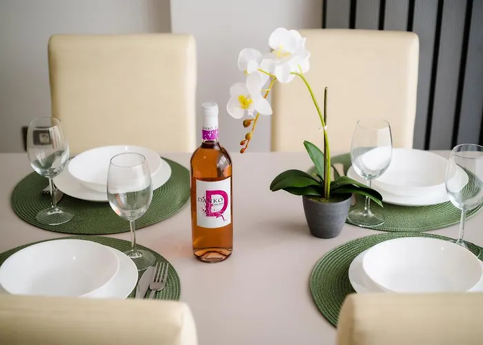 Andreas - Pool & Apartament Năvodari