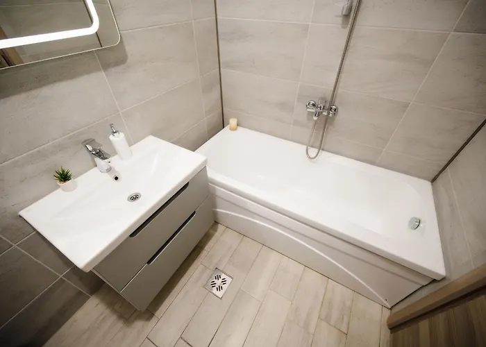 Andreas - Pool & * Năvodari